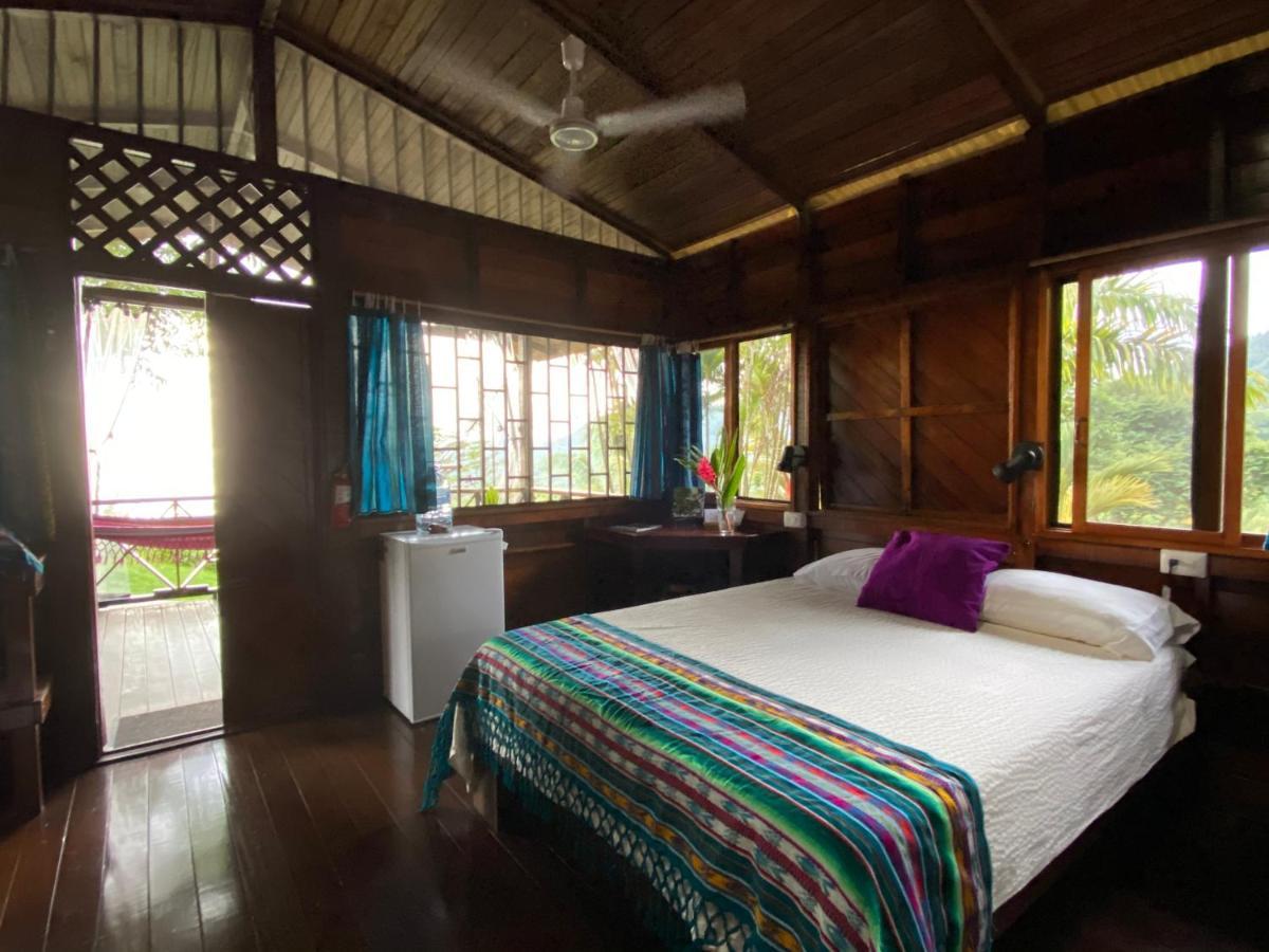 Pacific Edge Eco Lodge โดมินิกัล ภายนอก รูปภาพ